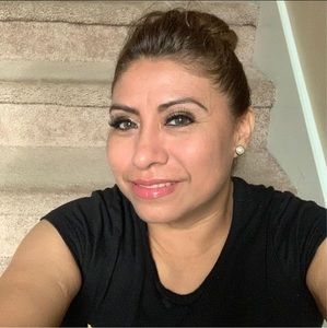 Meet your Posher, Laura lee